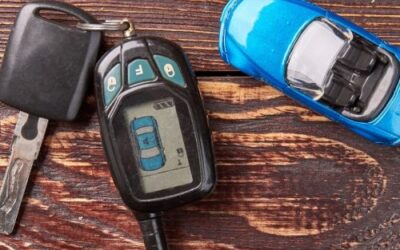 How Does a Car Locksmith Perform Secure Transponder Key Duplication Without Compromising Vehicle Safety?
