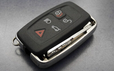 Why Should Drivers Rely on Land Rover Smart Key Reprogramming Specialists for Advanced Key System Issues?